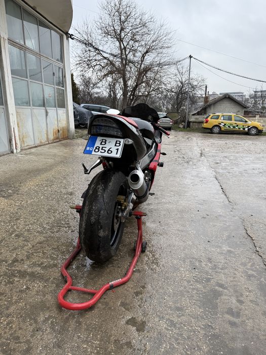 Honda cbr 929 fireblade