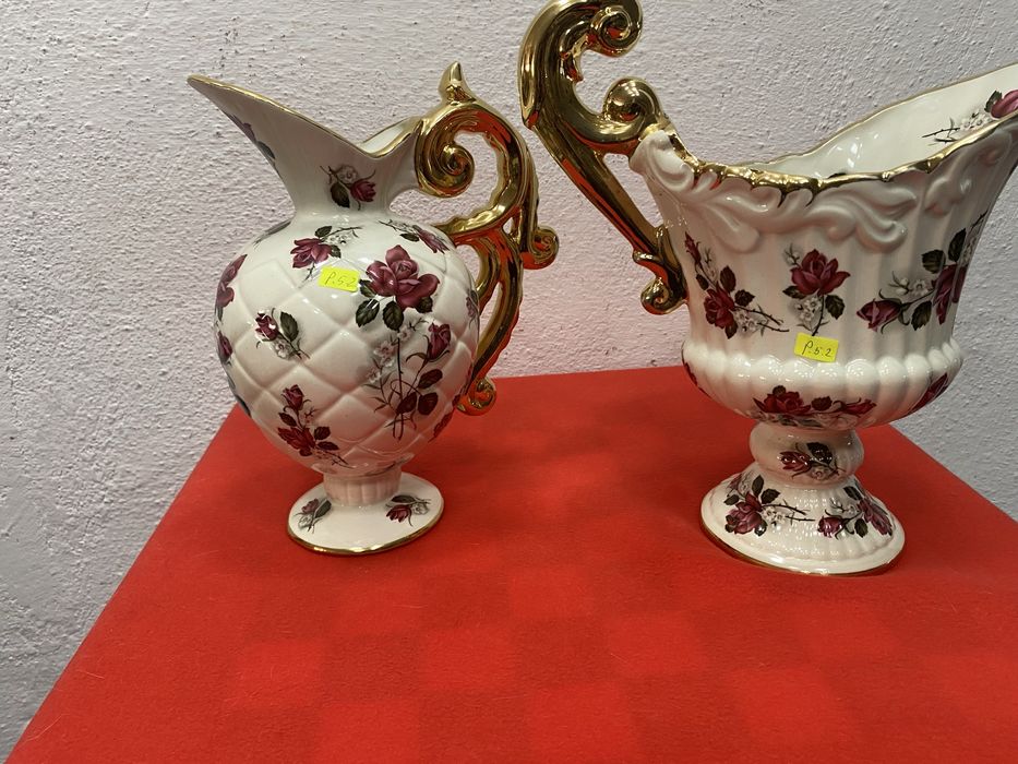 Чифт белгийски вази от порцелан на boch belgium ваза бох с цветя