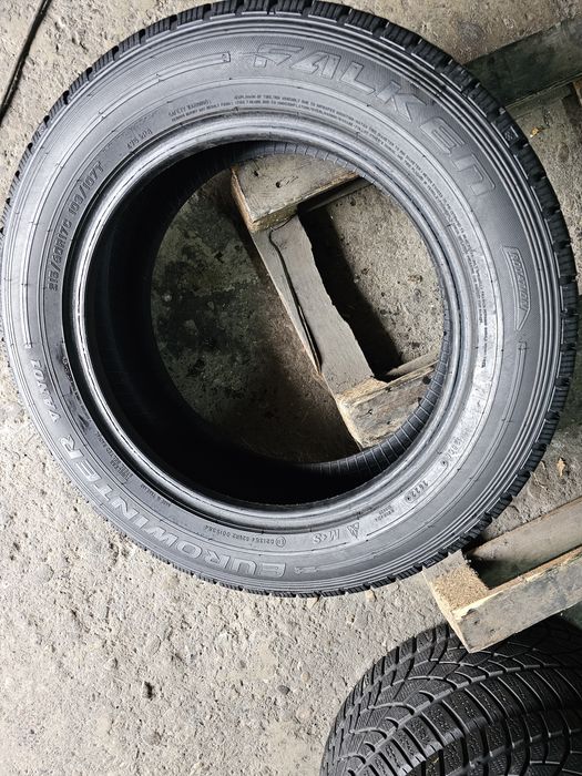 1 anvelopa iarna 215 60 17C Falken 8mm 2022