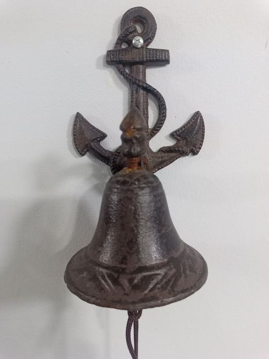 Автентична чугунена камбана Морска котва - Масивна отливка с превъзход