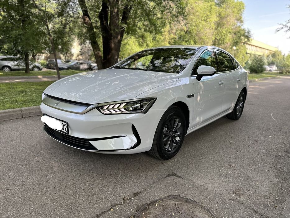 Авто в аренду. Byd Qin Plus EV 510 km.