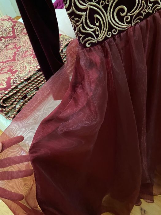 Платье длинное бордово