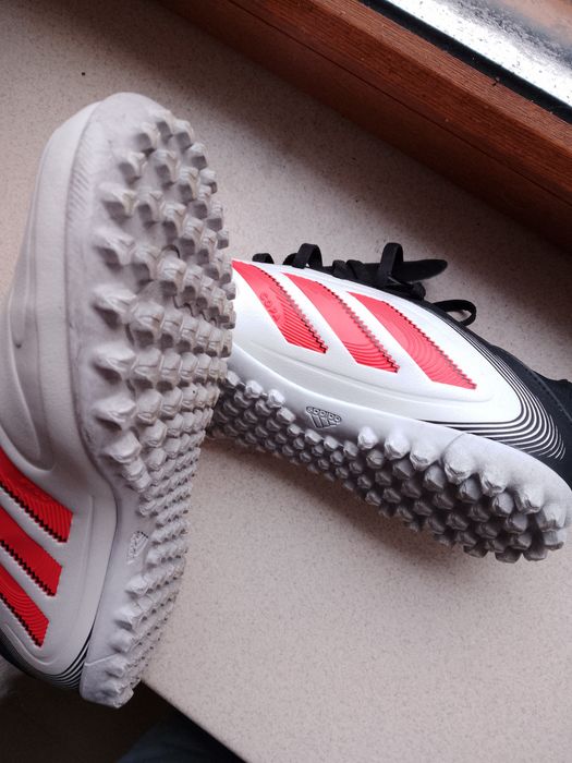 Футболни обувки Adidas