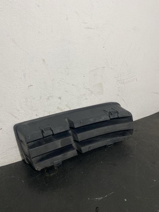 Grila proiector bara dreapta Volkswagen Vw Golf 4 1J0853666D