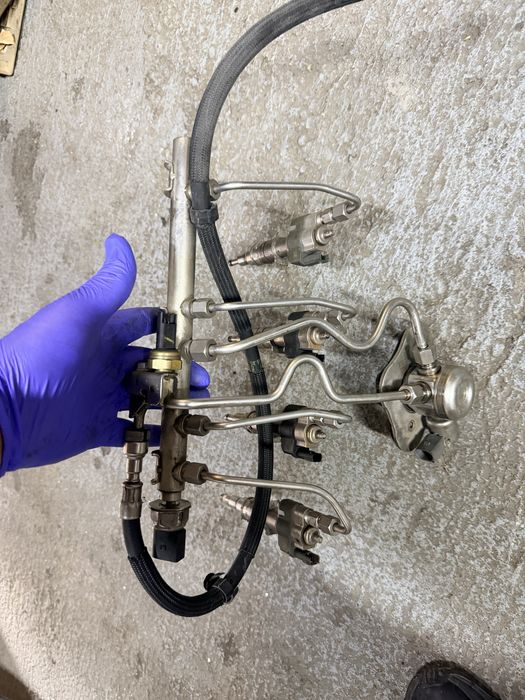 Injectoare pompa inalte rampa bmw e90 e91 e92 e93 e87 e81 e82 e88 e60 n43b20a 170cp