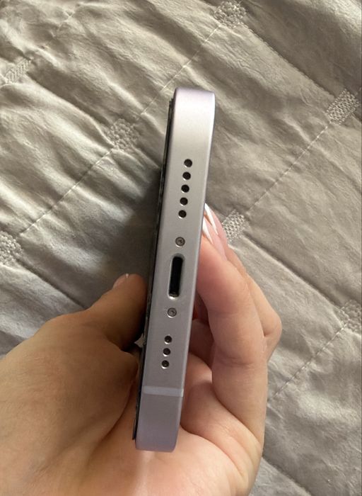 Продам Iphone 14