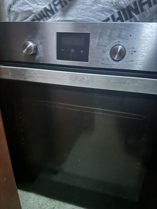 Продам духовой шкаф