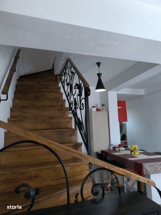 Apartament 3 camere, situata central Str. Cuza voda