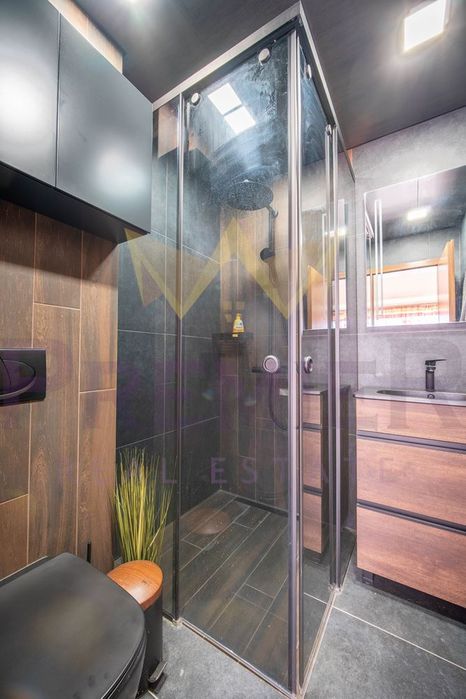 Продава се Четиристаен апартамент в Варна, Чайка - 200 кв.м за 2100 €/кв.м - Снимка #8