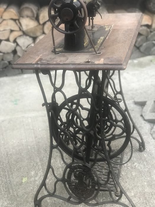 Шевна машина Сингер