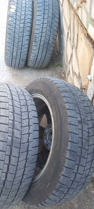 3 броя Гуми зимни -195-60-16с/бусове/