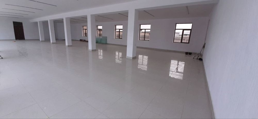 Avtosalon ijaraga beriladi