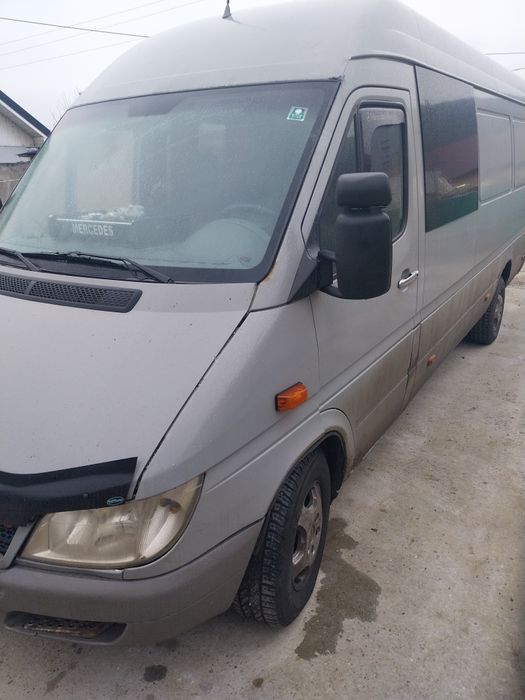 Vând duba Mercedes Sprinten