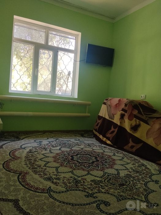 Индекс бозор олдида 1 хонали уй ижарага  берилади .Оилага  МАКЛЕРСИЗ