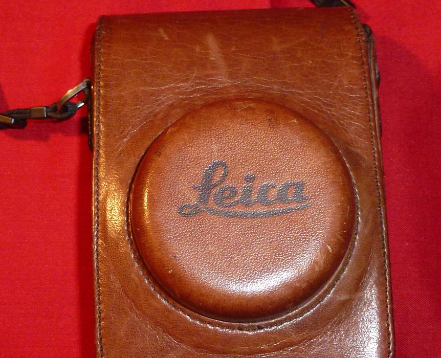 Прекрасен,оригинален от чиста кожа калъф за цифров фотоапарат Leica