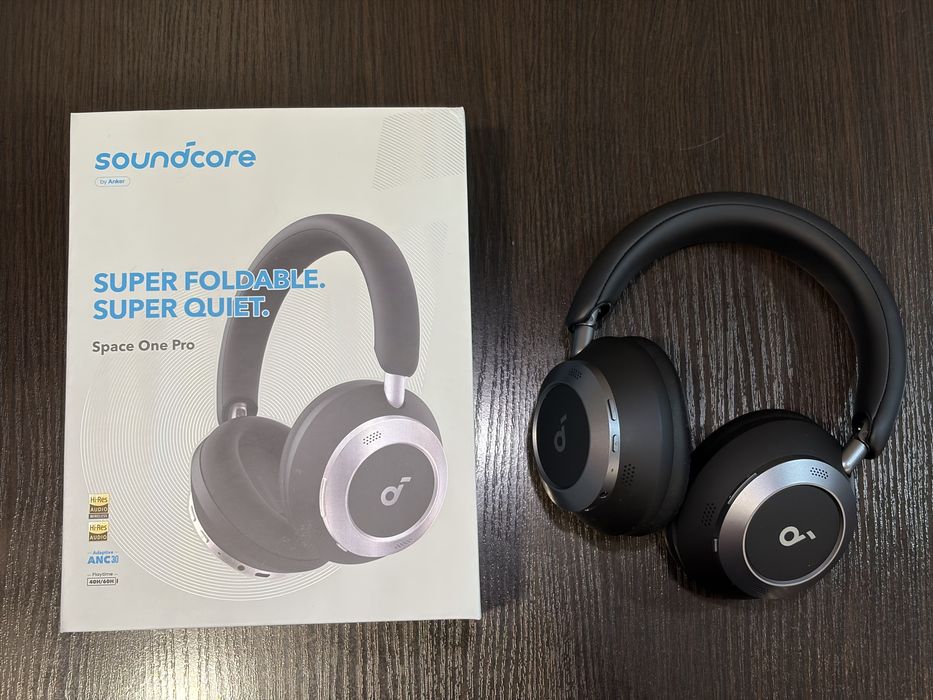 Продам наушники soundcore