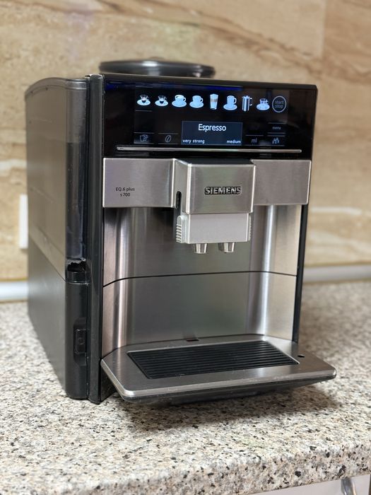 Aparat de cafea Expresor Siemens EQ6 Cappuccino
