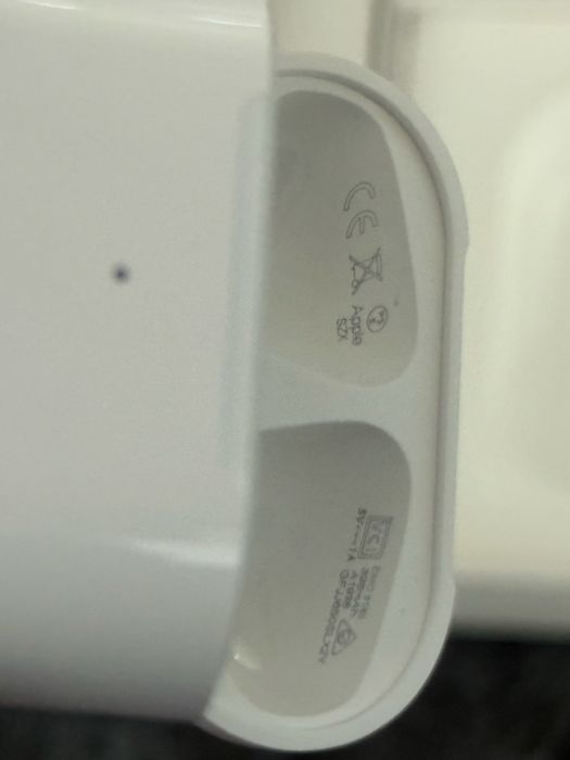 Оригинал airpods 2