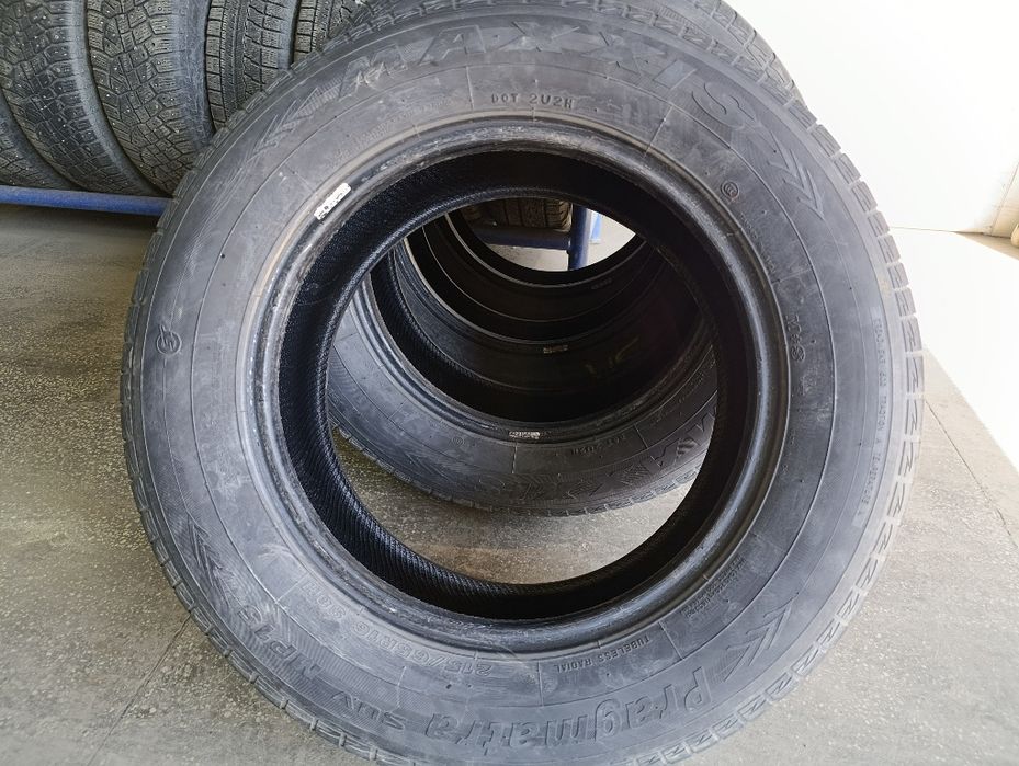 Продам комплект шин Maxxis