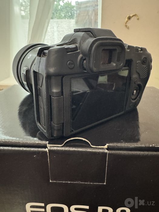 Canon eos R8 body