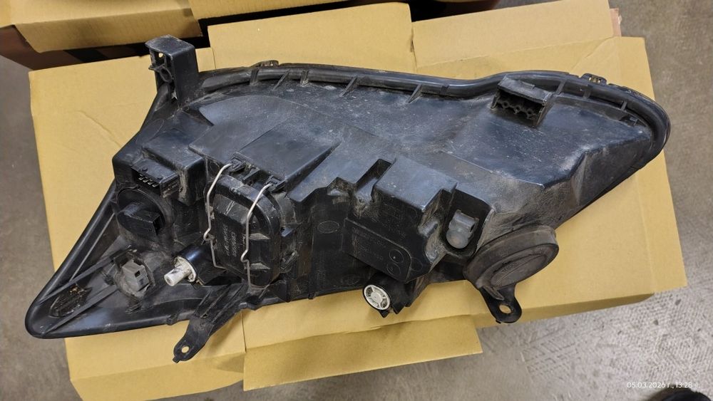 Фарове от Toyota Corolla