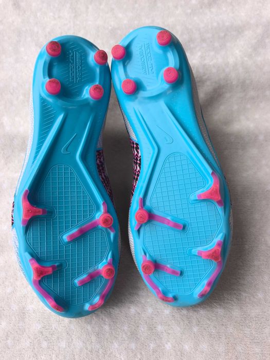 Детски бутонки nike mercurial air zoom Pro номер 38 стелка 24см