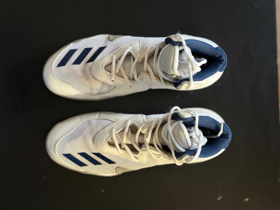 Баскетболни кецове  Адидас