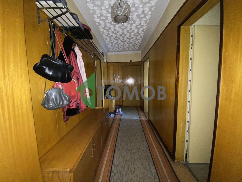 Продава се Тристаен апартамент в Шумен, Център - 90 кв.м за 1332 €/кв.м - Снимка #9