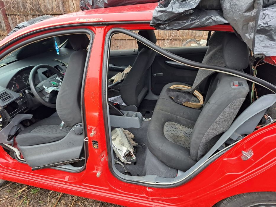 Elemente caroserie fabia 2003