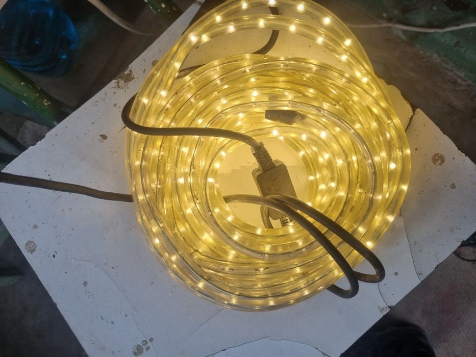 Instalatii Crăciun de exterior plata direct in cont fara tepe!