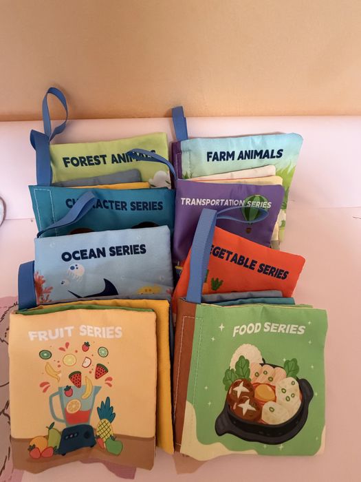 Комплект занимателни меки книжки за бебета (8 броя) – Различни тематики