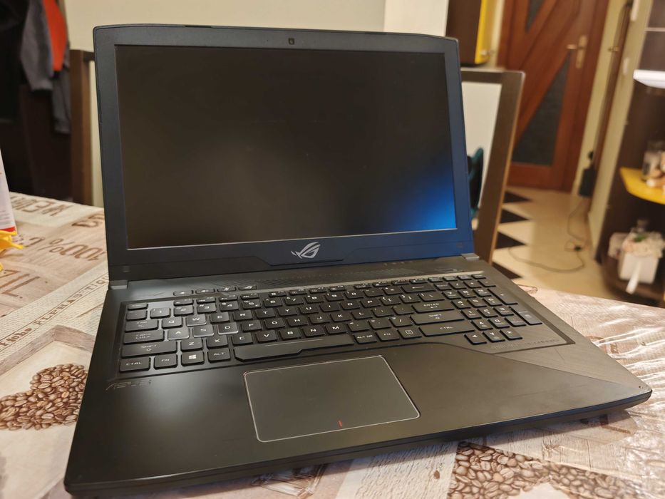 Laptop gaming Asus Rog GL503VD i7-7700HQ/GTX 1050/12 gb ram/512 SSD