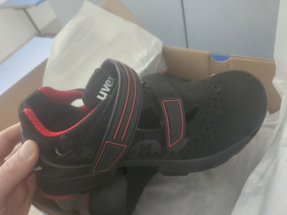 Sandale de protectie  UVEX 1 S1 - noi marimea 42
