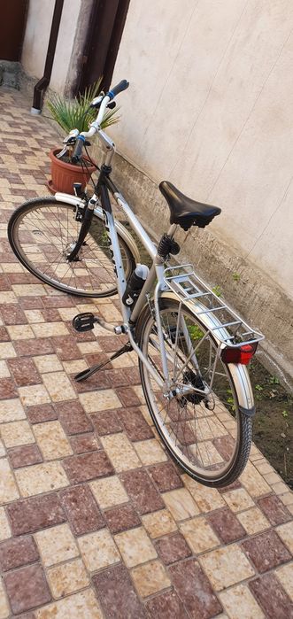 Продаётся брендовый велосипед GIANT Tourer