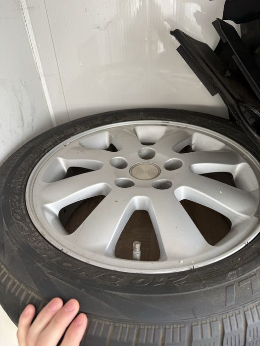 Продаю шины с Дисками