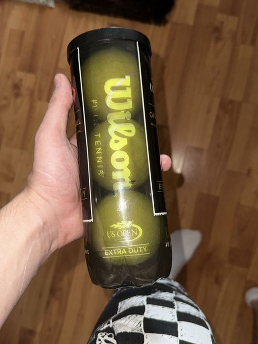 Paleta de tenis Kelete plus set de trei mingi wilson