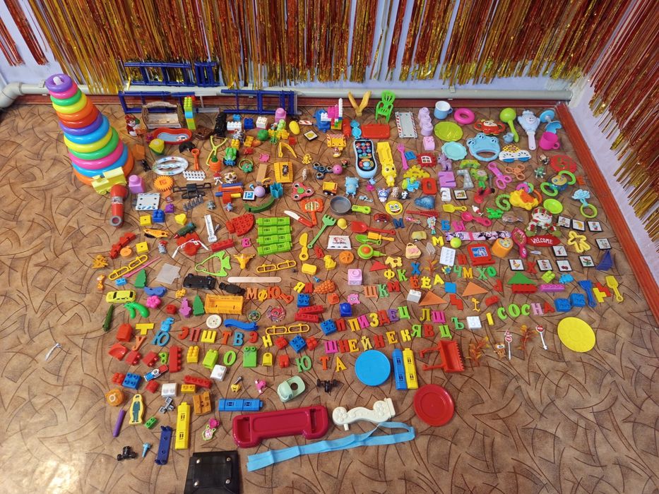 ИГРУШКА . За всё 3000 .