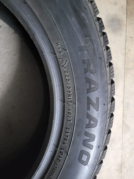 Шины почти новий