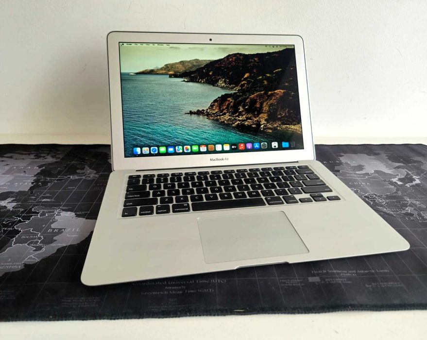 MacBook Air 13” 2017 – 150 cicluri, impecabil! Subțire, Fiabil,