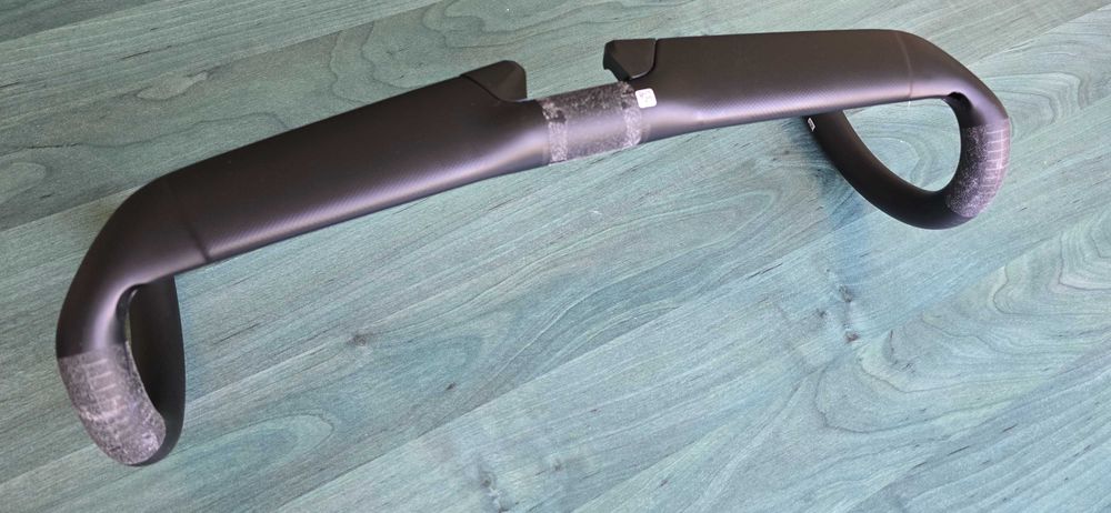 OCAZIE! Ghidon SPECIALIZED ROVAL Rapide Carbon 440mm - NOU!