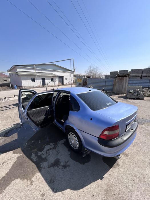 Опел вектра в 1997 жылғы 2.0 обём