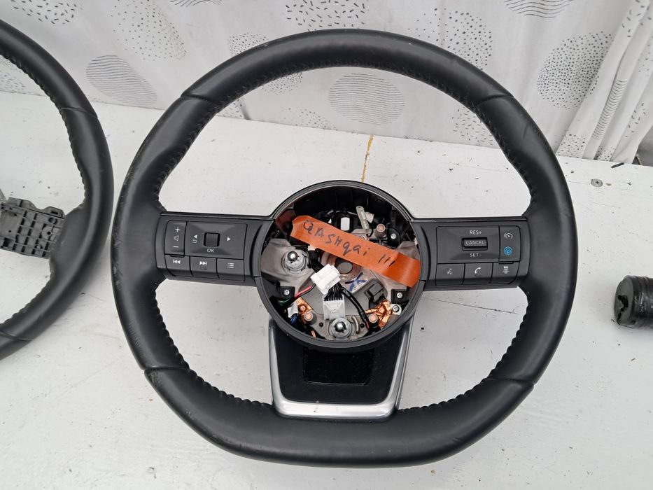 Волан Nissan Qashqai  Nissan Ariya