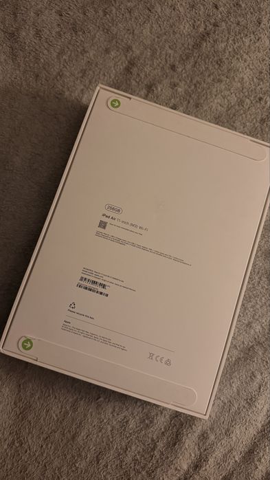 Ipad air 11” 256 purple