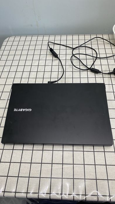 Игровой Ноутбук GIGABYTE