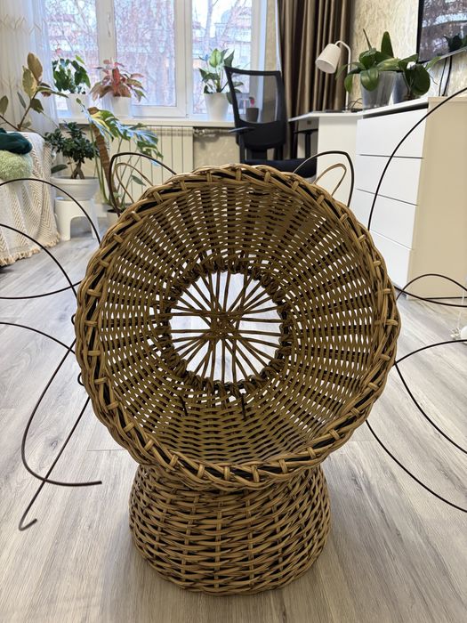 Кошачий домик из ротанга