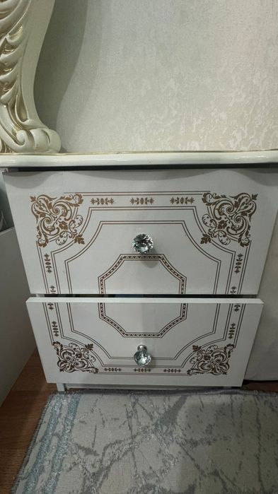 Продам срочно  мебель