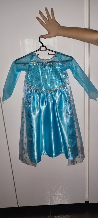 рокля на Елза от Фроузън 3/4/5/6г- с 2 подаръка светещ ластик и корона
