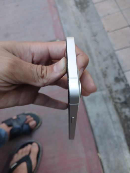 Iphone 13 sotiladi