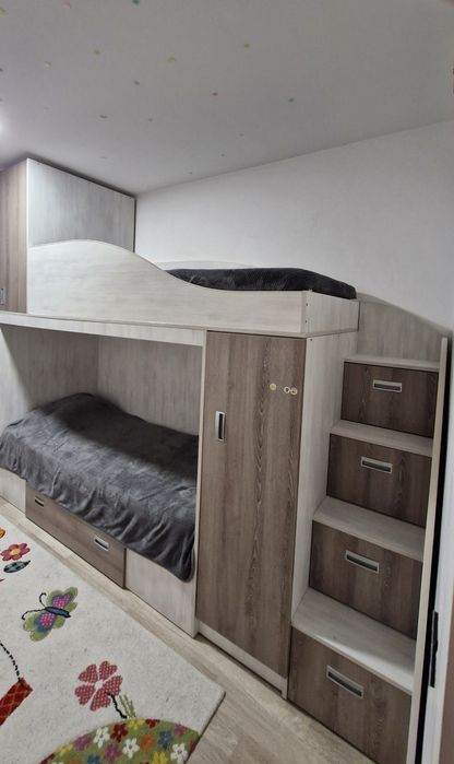 Mobilier dormitor pat suprapus