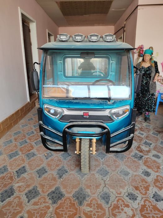 Turin lyuks moto mutlaqo yangi